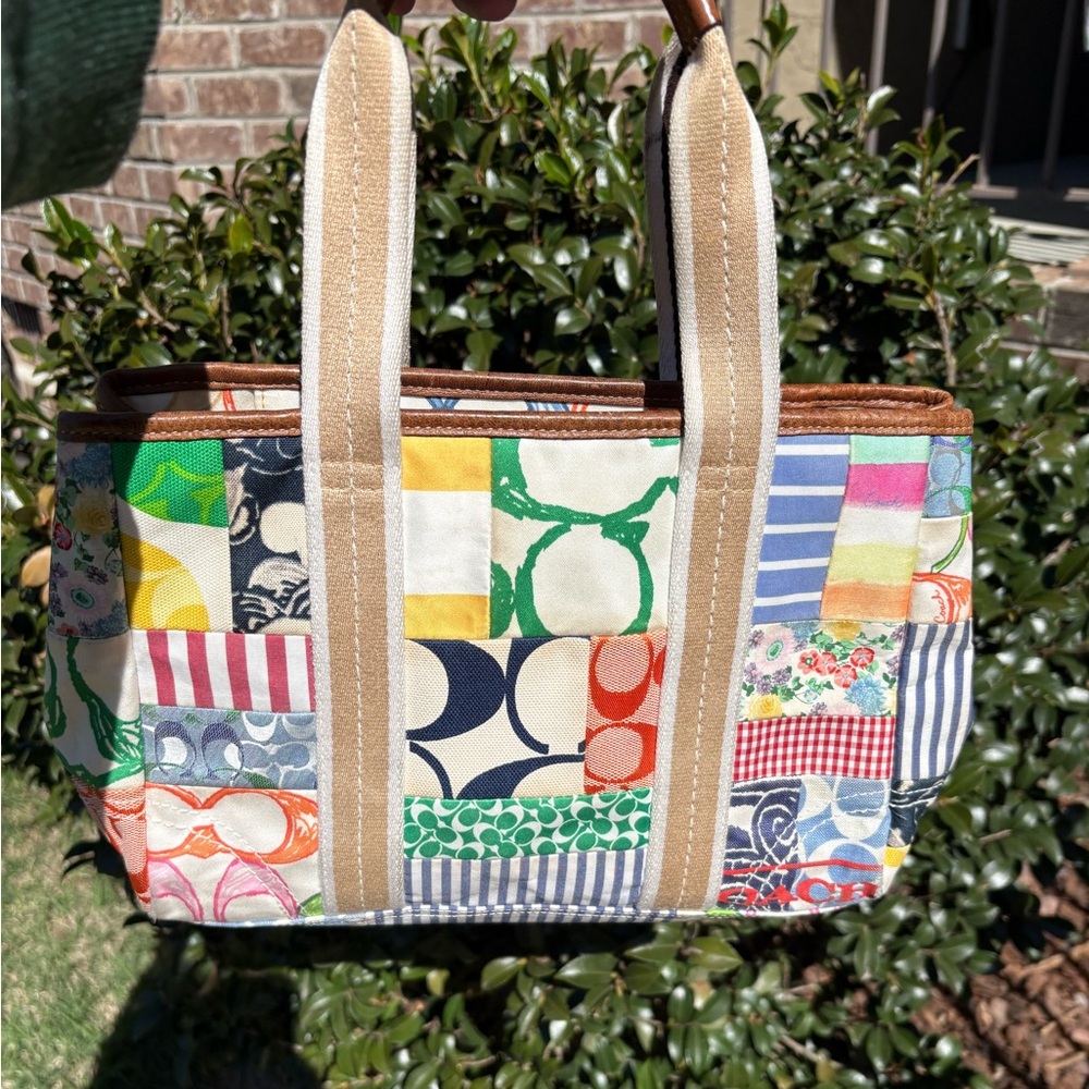 Coach Vintage Patchwork Hampton weekend Tote EUC - image 4